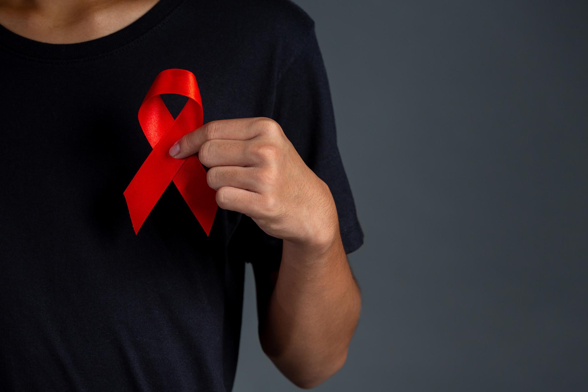 HIV / AIDS : Skills for Support and Care