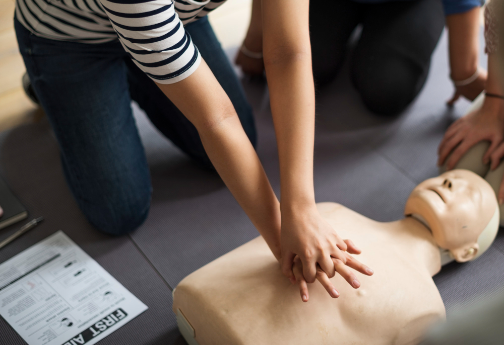 Basic Life Support Certification Canada: Learn Life-Saving Skills Online