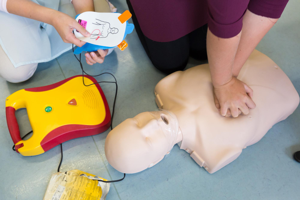 How Can AED Training Help You Use a Defibrillator in an Emergency?